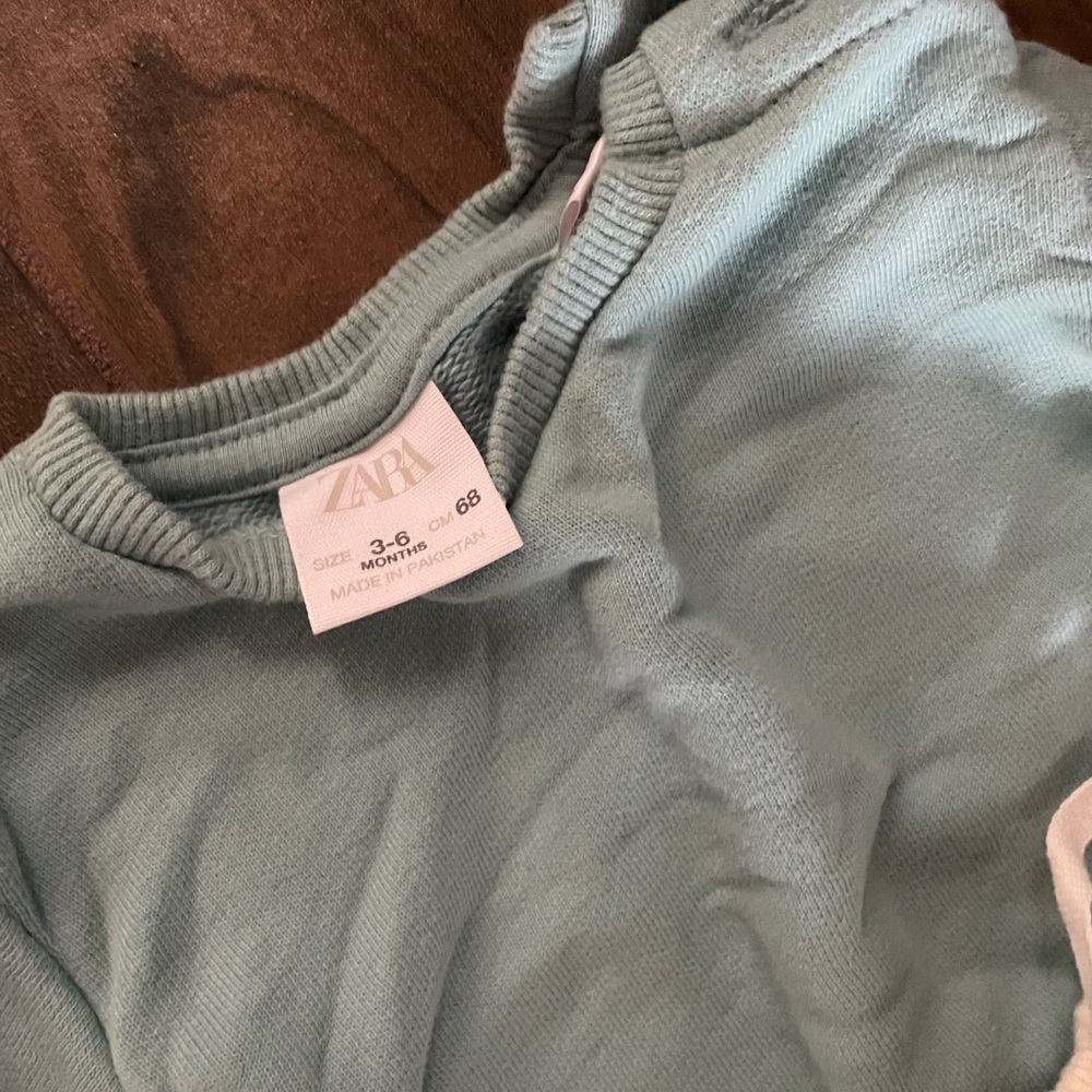 Zara Set - Picture 3 of 5